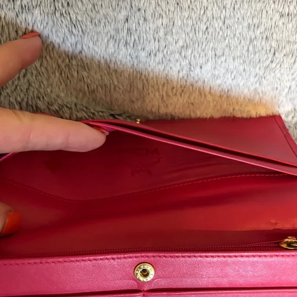 Authentic Vintage MCM Fuchsia Continental Wallet with Gold Accents and COA - Picture 12 of 16